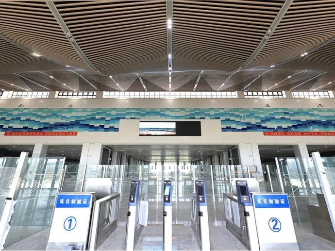 深圳福田口岸深圳北预约车接送